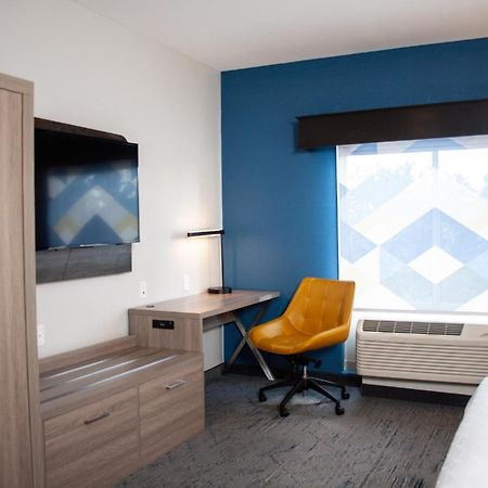 Holiday Inn Express & Suites Overland Park By Ihg Ngoại thất bức ảnh