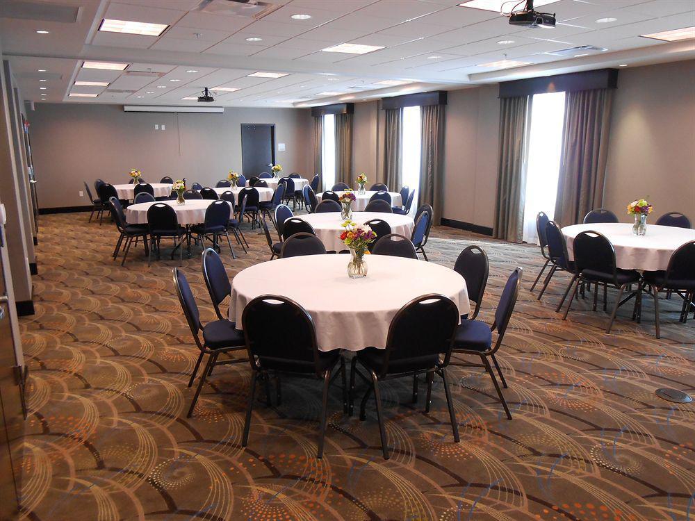Holiday Inn Express & Suites Overland Park By Ihg Ngoại thất bức ảnh
