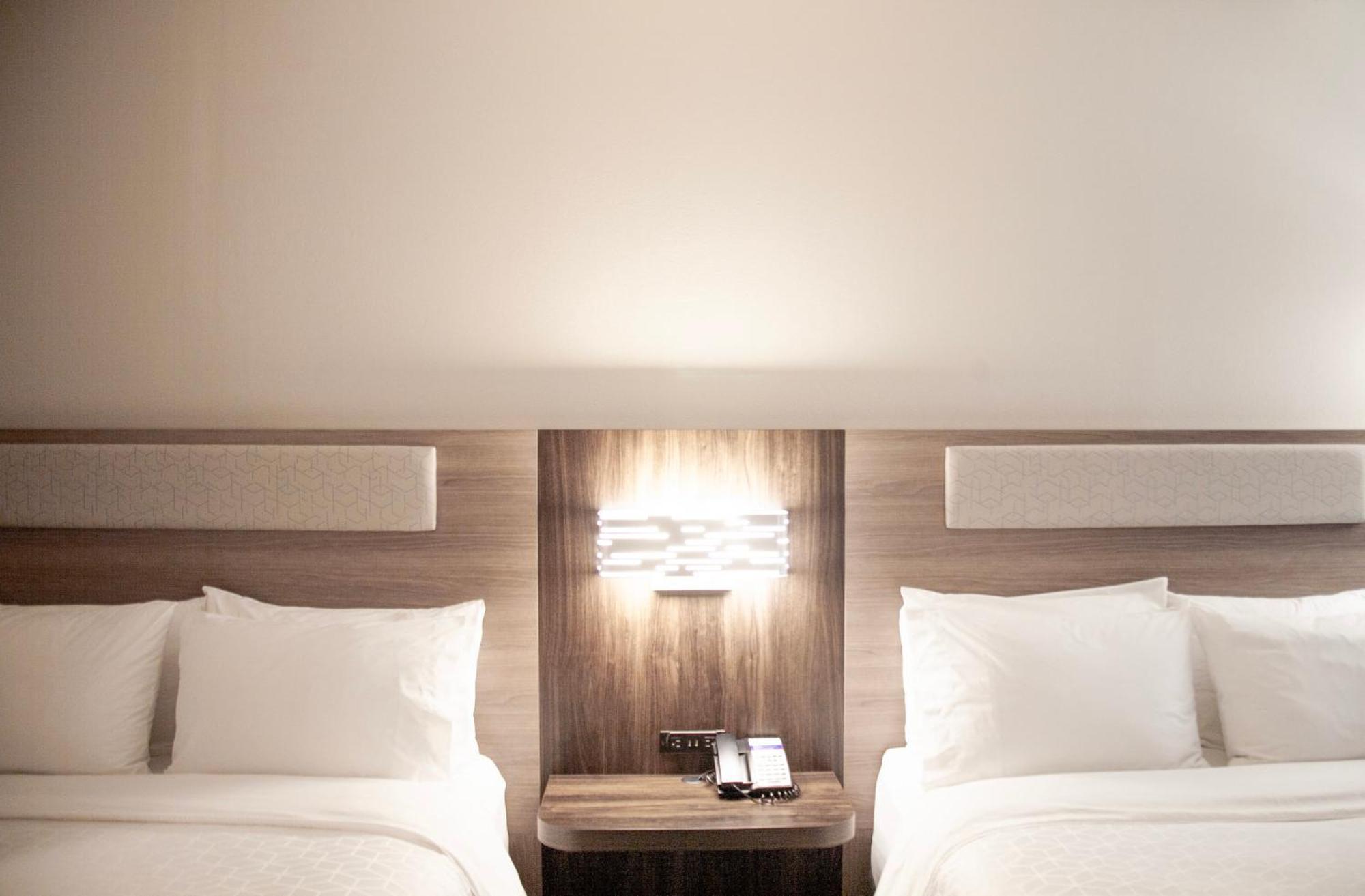 Holiday Inn Express & Suites Overland Park By Ihg Ngoại thất bức ảnh