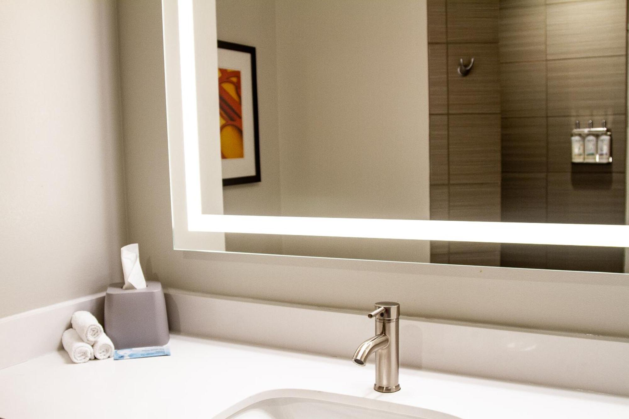 Holiday Inn Express & Suites Overland Park By Ihg Ngoại thất bức ảnh