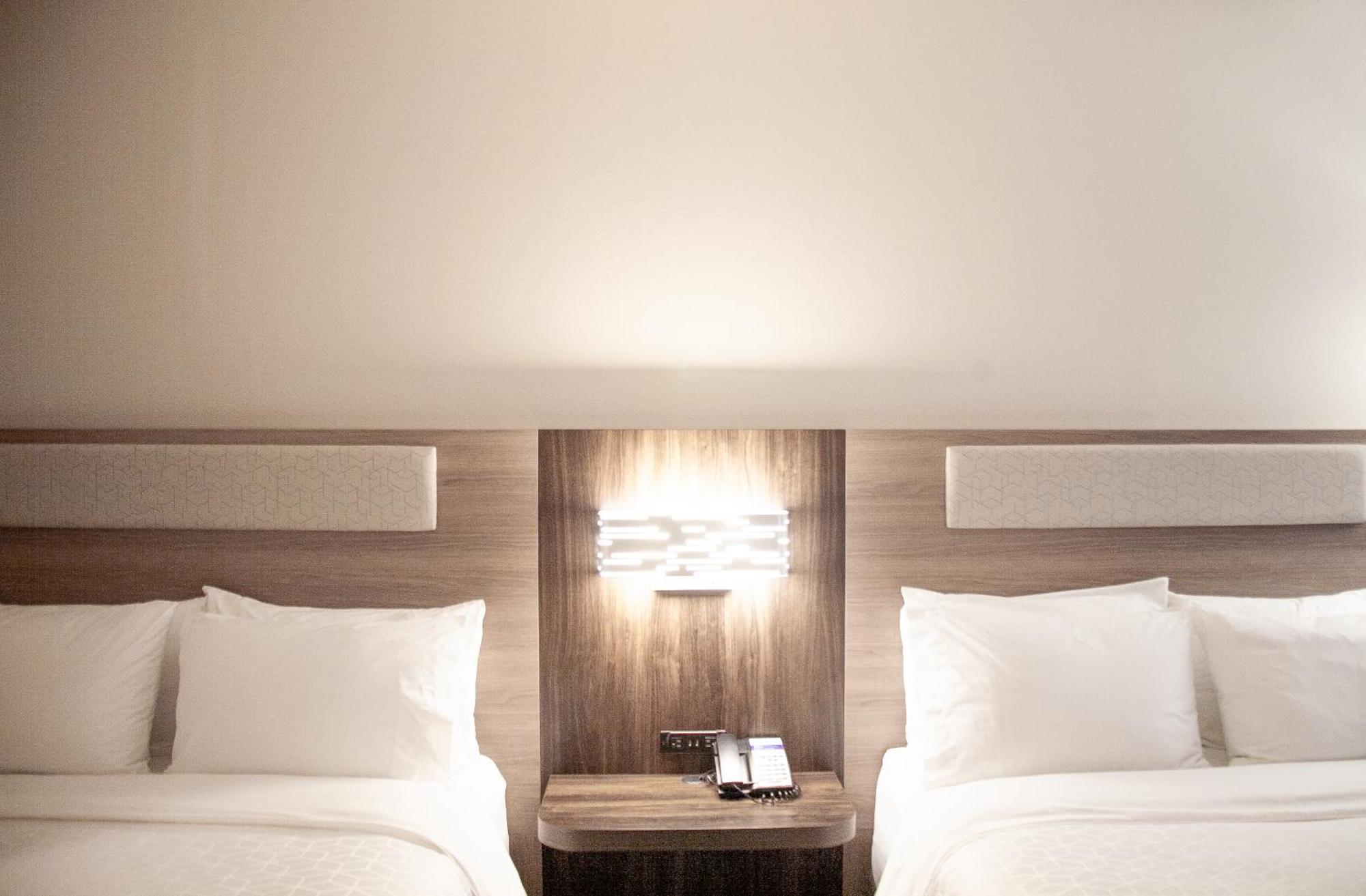Holiday Inn Express & Suites Overland Park By Ihg Ngoại thất bức ảnh