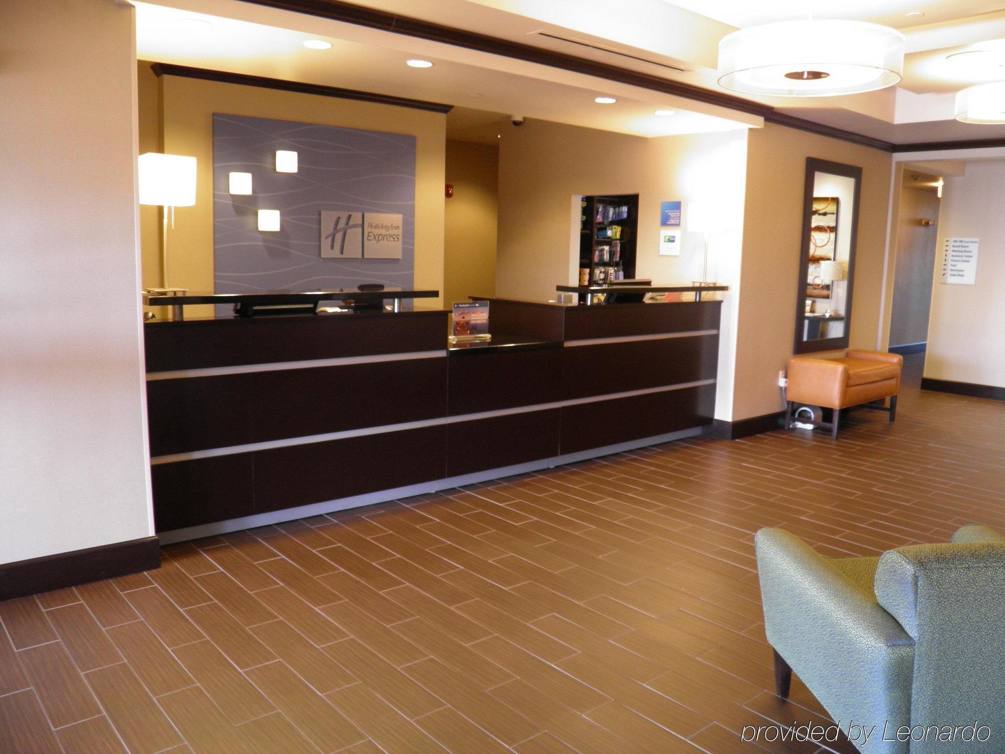 Holiday Inn Express & Suites Overland Park By Ihg Ngoại thất bức ảnh