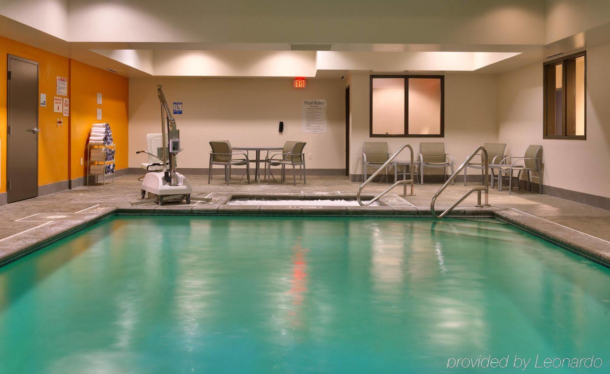 Holiday Inn Express & Suites Overland Park By Ihg Ngoại thất bức ảnh