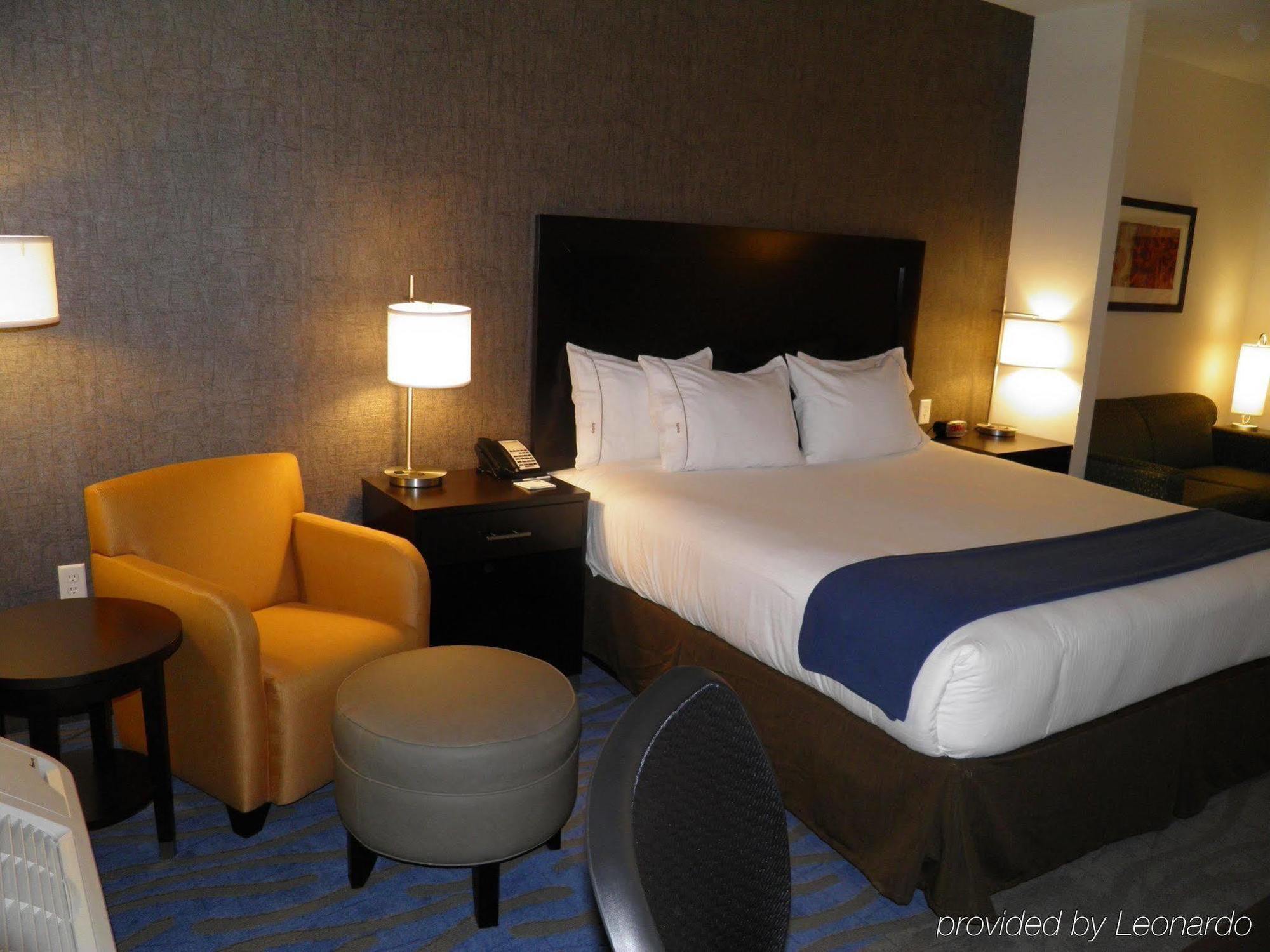 Holiday Inn Express & Suites Overland Park By Ihg Ngoại thất bức ảnh