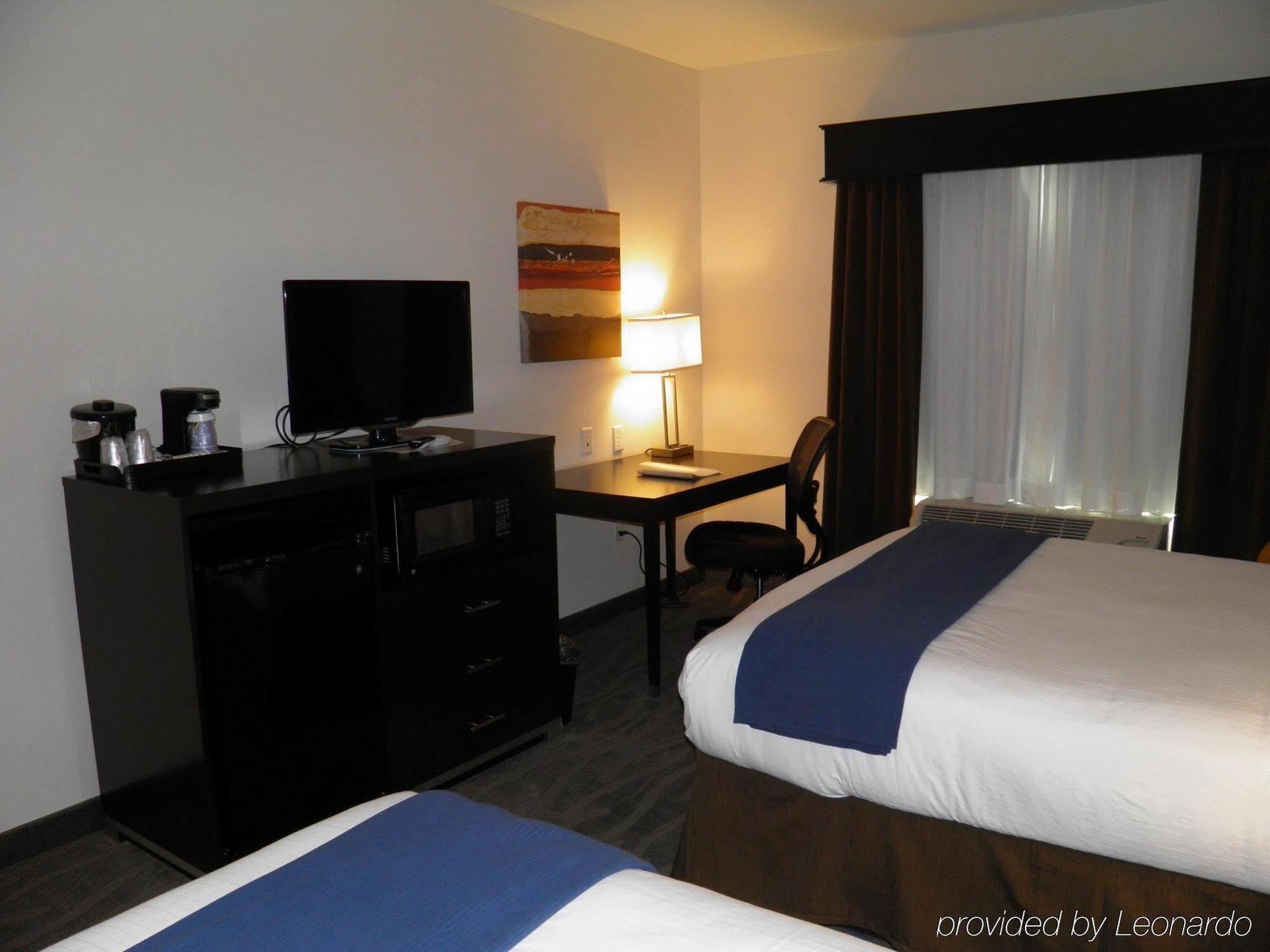 Holiday Inn Express & Suites Overland Park By Ihg Ngoại thất bức ảnh
