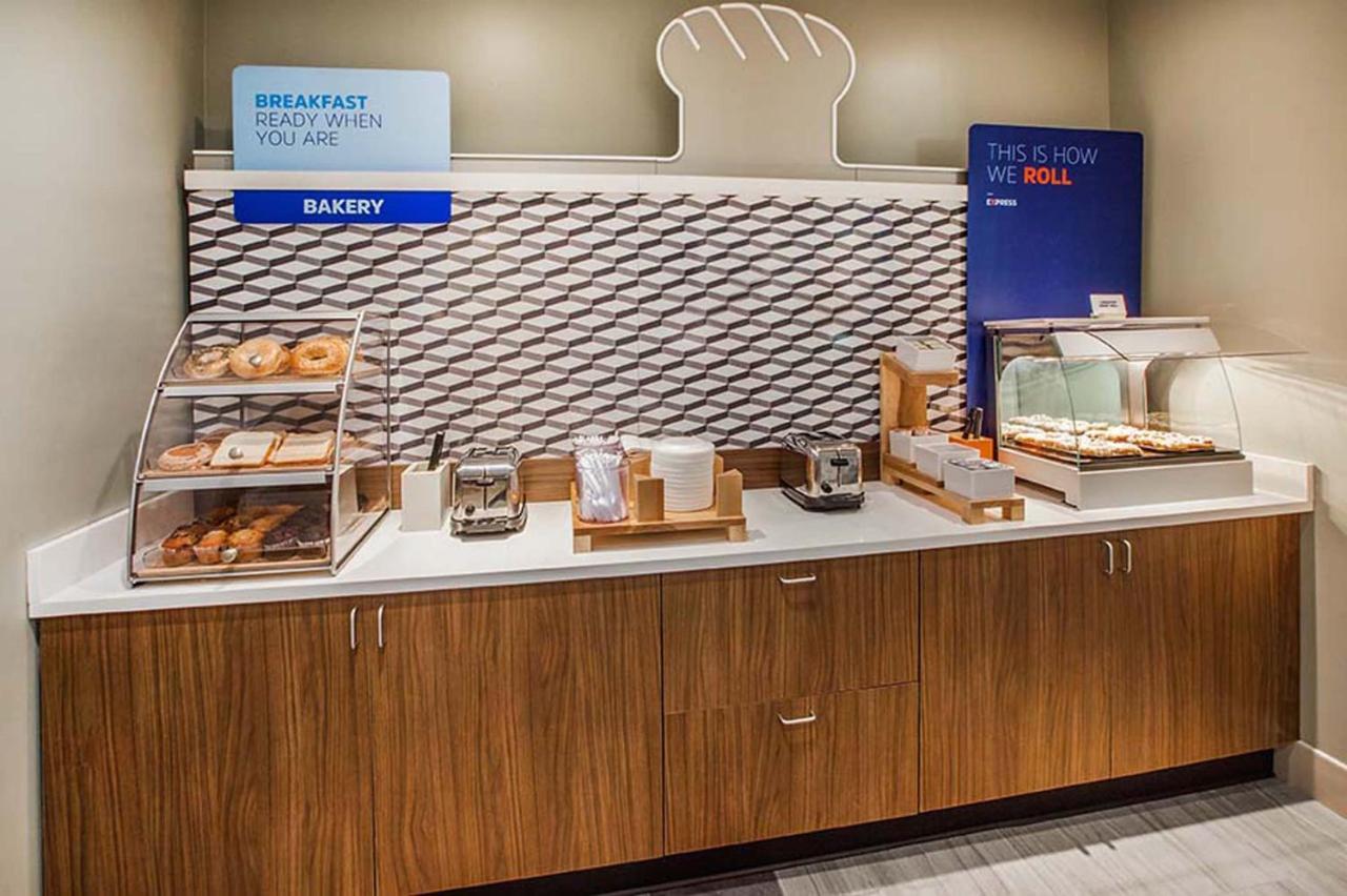 Holiday Inn Express & Suites Overland Park By Ihg Ngoại thất bức ảnh